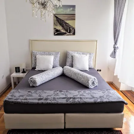 City Villa Schoenbrunn Apartments - Contactless 24H Check-In Vienna Exterior photo