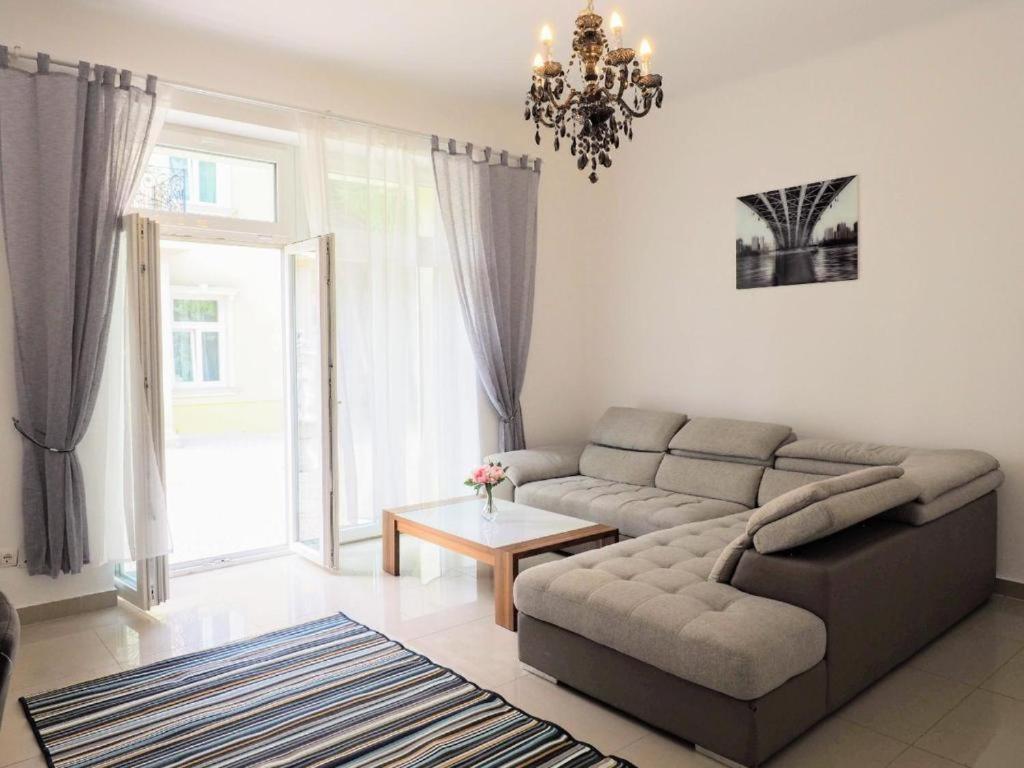 Schoenbrunn - Contactless 24h Check-in Appartement Wenen