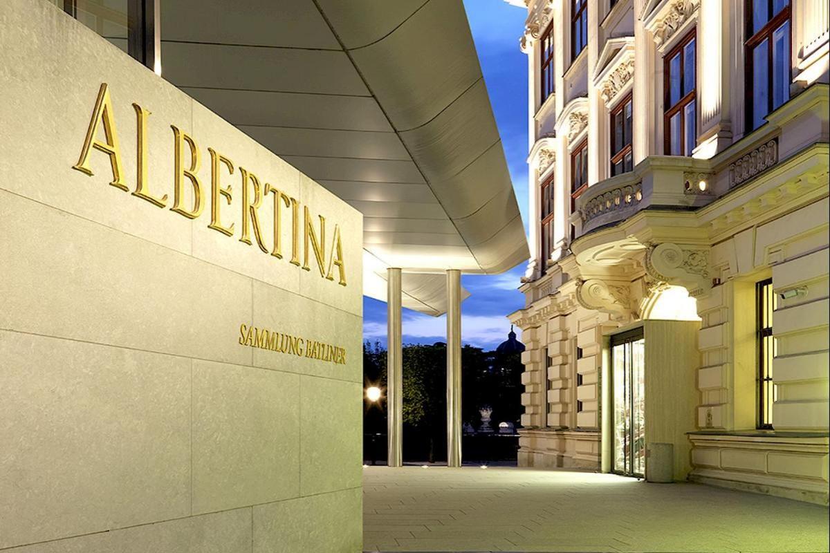 Schoenbrunn - Contactless 24h Check-in Wenen